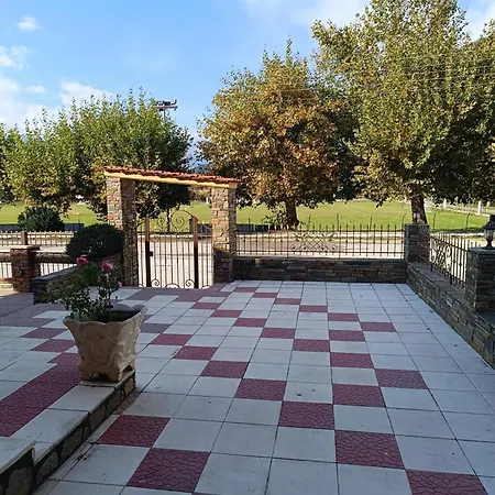 Dimitra 's House * Aridaía