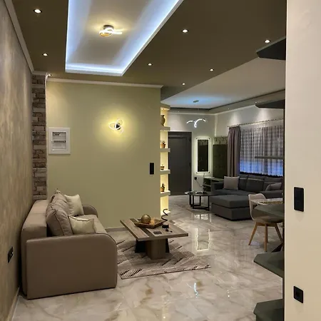 Dimitra 's House * Aridaía