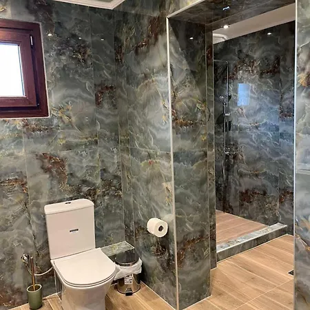 Dimitra 's House * Aridaía